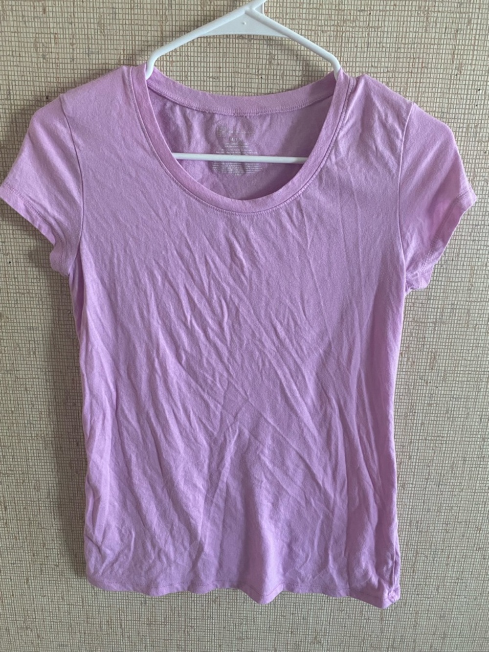 Short Sleeve Classic Scoop Neck Women’s Tee in Light Lavender